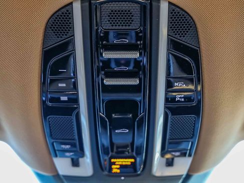 Used 2020 Porsche Panamera 4S w/ Premium Package Plus image 13