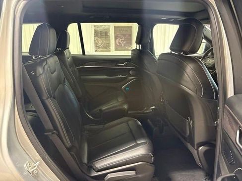 Used 2023 Jeep Grand Cherokee L Overland AWD/4WD image 26