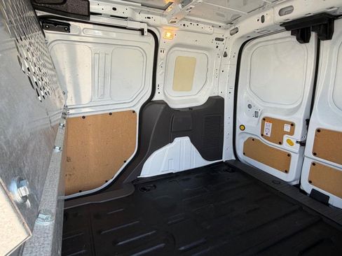 Used 2022 Ford Transit Connect XL FWD image 23