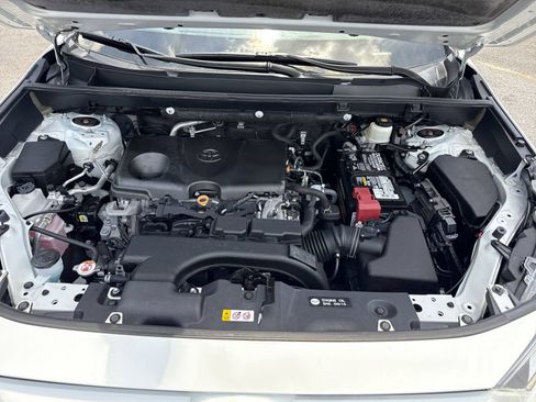 Used 2021 Toyota RAV4 XLE Premium FWD image 32