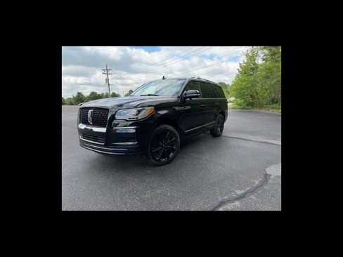 Used 2024 Lincoln Navigator Reserve AWD/4WD image 7