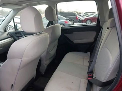 Used 2015 Subaru Forester 2.5i Premium w/ All-Weather Package image 15