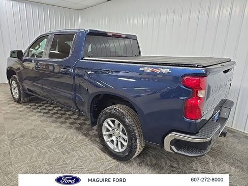 Used 2023 Chevrolet Silverado 1500 LT AWD/4WD image 11