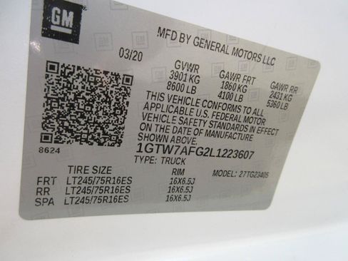Used 2020 GMC Savana 2500 w/ Driver Convenience Package RWD image 29