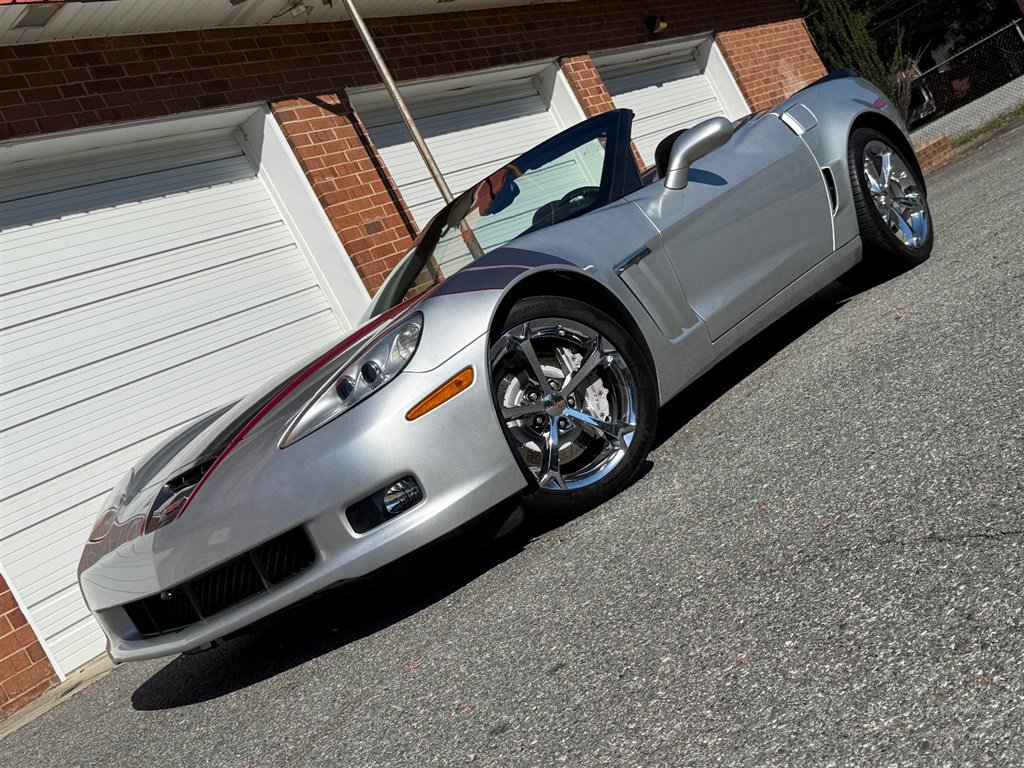 Used 2011 Chevrolet Corvette Grand Sport w/ Preferred Equipment Group RWD image 7