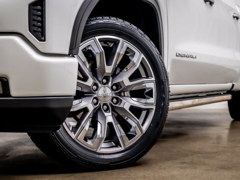 Used 2024 GMC Sierra 1500 Denali w/ Denali Reserve Package AWD/4WD image 25