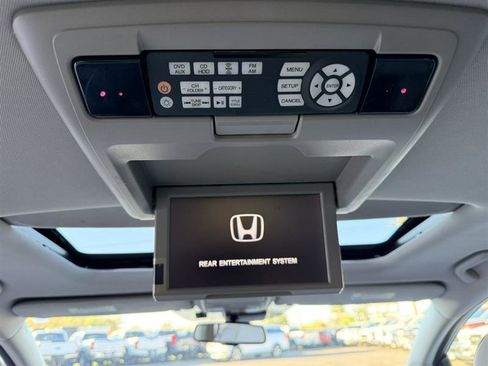 Used 2015 Honda Odyssey Touring image 23