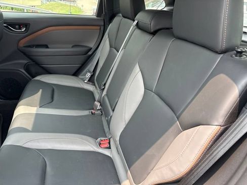 Used 2025 Subaru Forester Sport AWD/4WD image 10