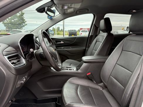 Used 2021 Chevrolet Equinox Premier AWD/4WD image 16