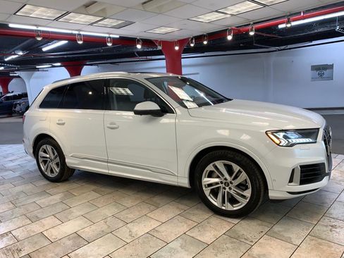 Used 2023 Audi Q7 3.0T Prestige image 8