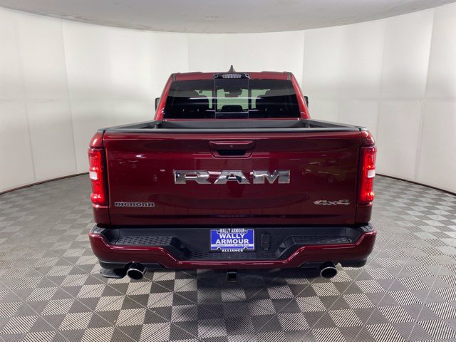 Used 2025 RAM 1500 Big Horn AWD/4WD image 9