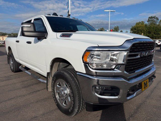Used 2023 RAM 2500 Tradesman w/ Towing Technology Group AWD/4WD image 4
