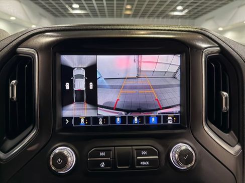 Used 2021 GMC Sierra 2500 AT4 w/ AT4 Premium Plus Package AWD/4WD image 22
