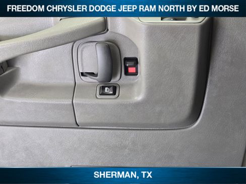 Used 2014 Chevrolet Express 2500 LT w/ LT Preferred Equipment Group image 15