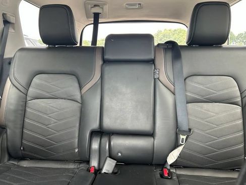 Used 2023 Nissan Pathfinder Platinum w/ Cargo Package AWD/4WD image 26