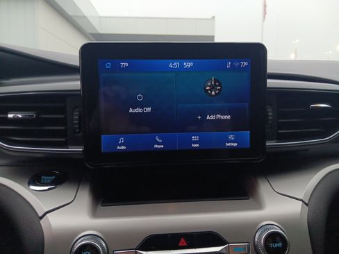 Used 2022 Ford Explorer XLT w/ Equipment Group 202A image 21