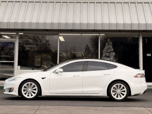 Used 2017 Tesla Model S 75D image 5