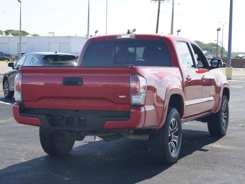 Used 2020 Toyota Tacoma TRD Sport w/ Technology Package RWD image 18