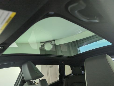 Used 2025 BMW X3 xDrive30i w/ M Sport Package image 12