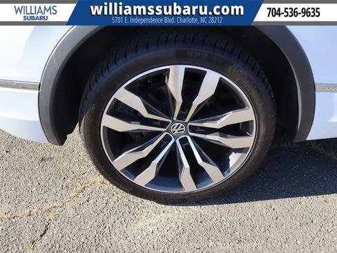 Used 2021 Volkswagen Tiguan SEL Premium R-Line AWD/4WD image 41