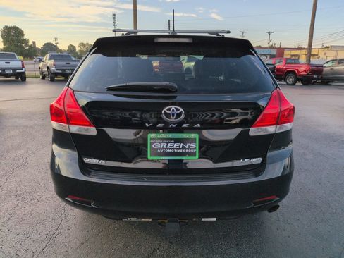Used 2012 Toyota Venza LE AWD/4WD image 4