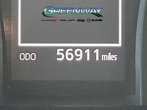 Used 2022 Toyota Camry SE image 28