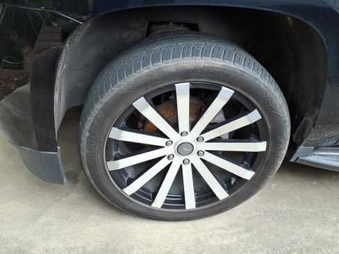 Used 2019 Chevrolet Tahoe LS RWD image 10