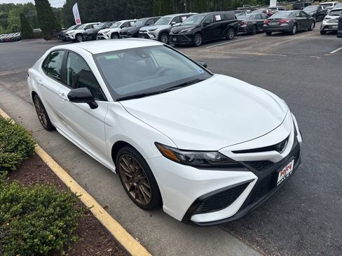 Used 2023 Toyota Camry SE w/ Convenience Package AWD/4WD image 1