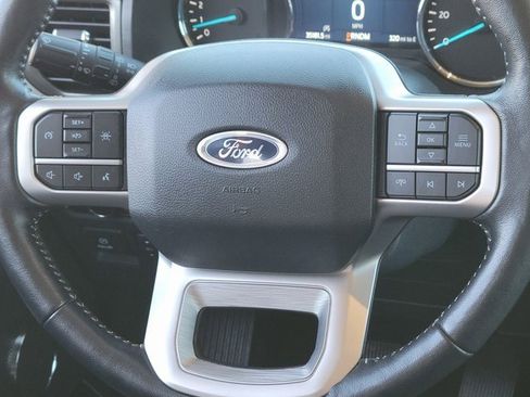 Certified 2024 Ford Expedition XLT image 11