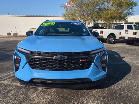 Used 2024 Chevrolet Trax RS w/ Sunroof Package image 9