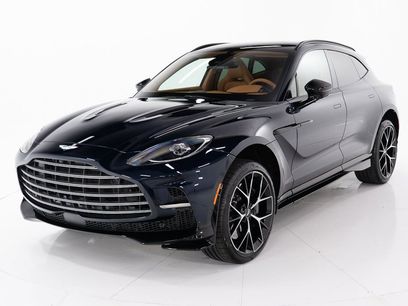 New 2026 Aston Martin DBX 707