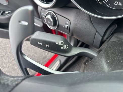 Used 2022 Alfa Romeo Giulia Veloce image 33