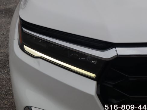 Used 2023 Honda Pilot Elite image 11