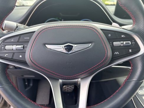 Used 2023 Genesis GV70 2.5T w/ Sport Prestige Package AWD/4WD image 11