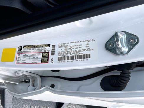 Used 2024 Toyota Tacoma SR5 AWD/4WD image 35