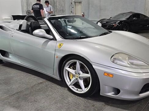 Used 2002 Ferrari 360 Spider RWD image 5