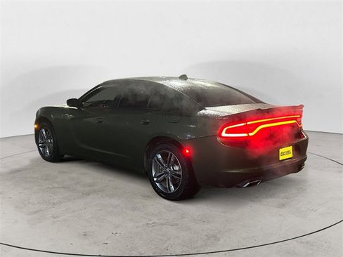 Used 2021 Dodge Charger SXT w/ Blacktop Package image 3
