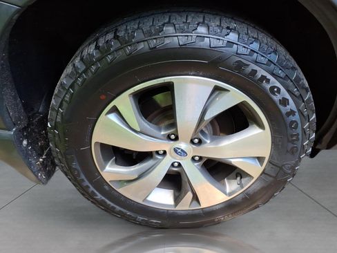 Used 2021 Subaru Ascent Premium w/ Convenience Package AWD/4WD image 5