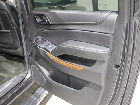 Used 2015 Chevrolet Suburban LTZ AWD/4WD image 26