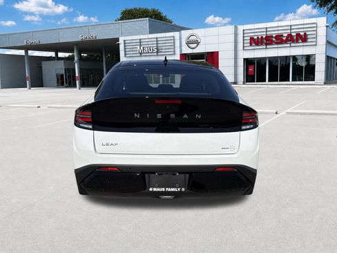New 2026 Nissan Leaf SV+ w/ Floor Mat Package (SV+) FWD image 5