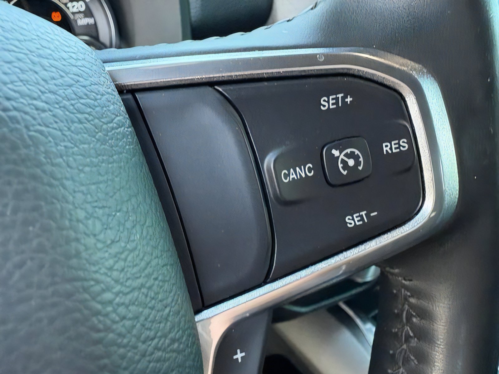 Used 2022 RAM 1500 Laramie w/ Sport Appearance Package AWD/4WD image 21