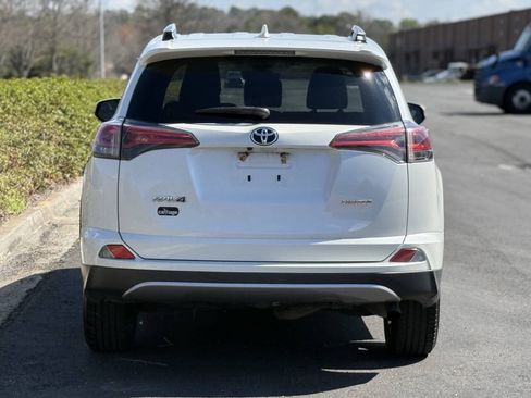 Used 2018 Toyota RAV4 Limited FWD image 5