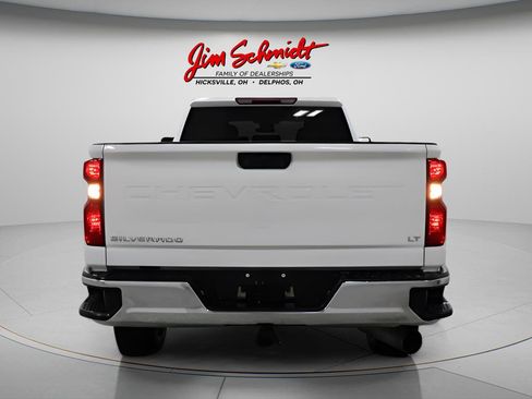 Used 2025 Chevrolet Silverado 2500 LT w/ Convenience Package image 5