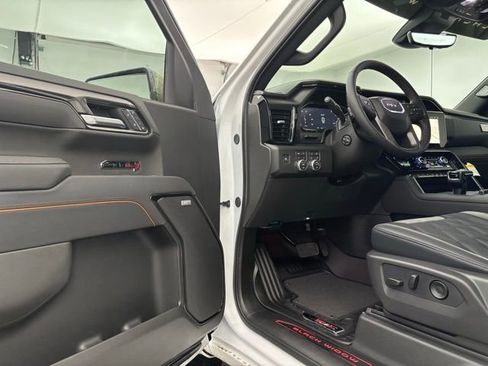New 2026 GMC Sierra 1500 AT4 AWD/4WD image 19