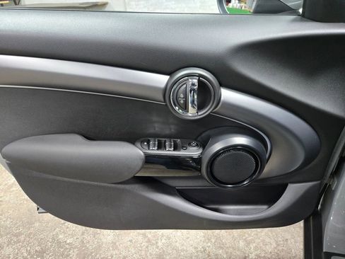 Used 2023 MINI Cooper S image 7