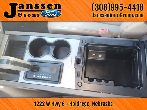 Used 2010 Ford Expedition EL XLT image 29