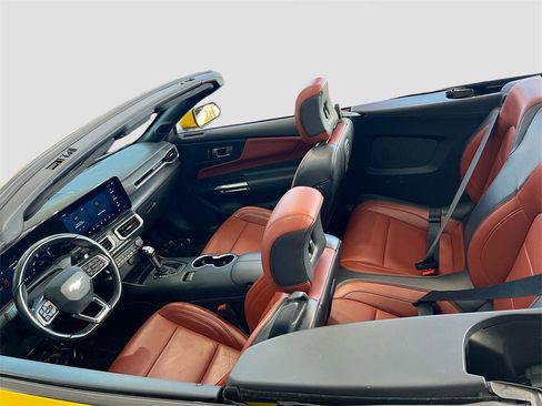 Used 2024 Ford Mustang Premium image 32