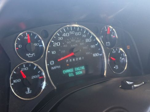 Used 2020 Chevrolet Express 3500 Extended w/ Driver Convenience Package RWD image 14