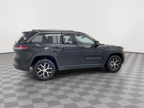 Used 2023 Jeep Grand Cherokee Limited image 11