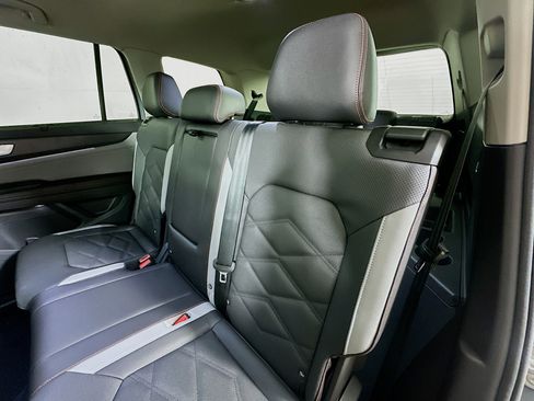 New 2026 Volkswagen Atlas Peak Edition image 23